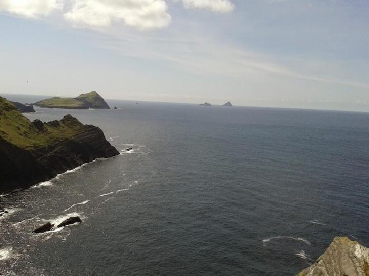 Skellig View Sunset Cliffs View Apartment Portmagee ภายนอก รูปภาพ