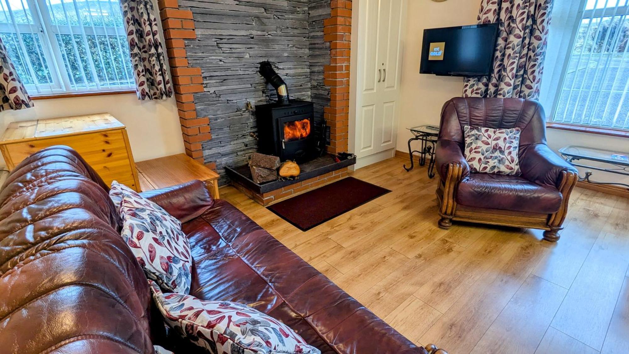 Skellig View Sunset Cliffs View Apartment Portmagee ภายนอก รูปภาพ