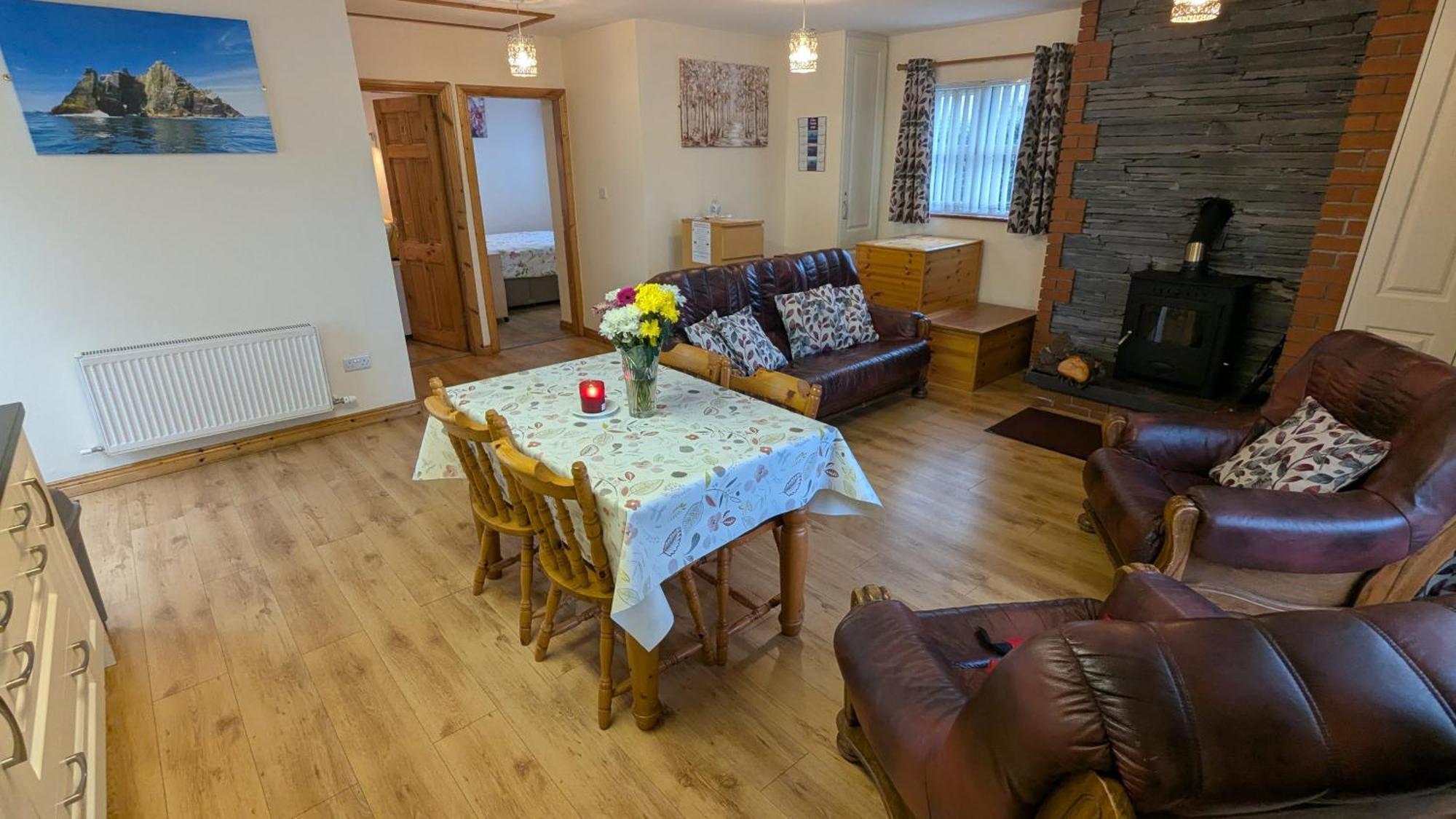 Skellig View Sunset Cliffs View Apartment Portmagee ภายนอก รูปภาพ