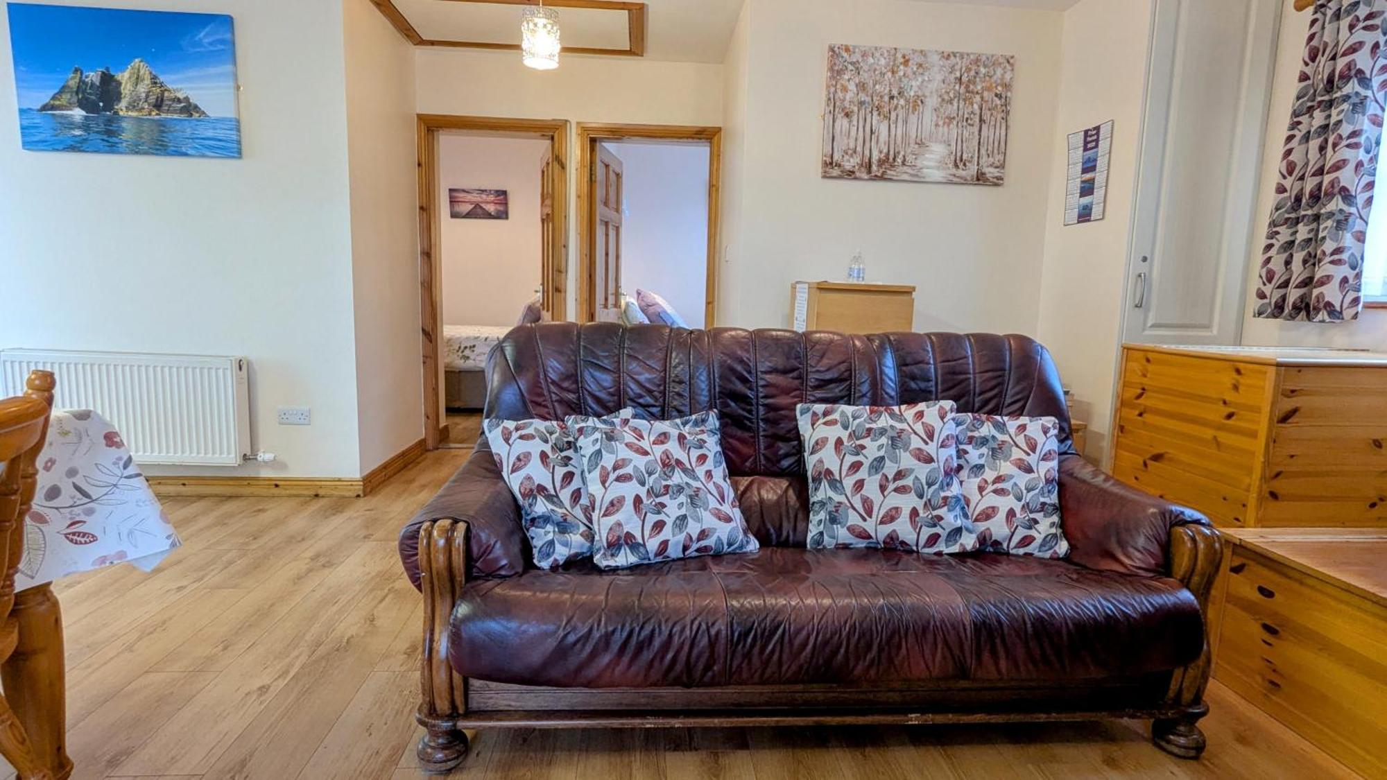 Skellig View Sunset Cliffs View Apartment Portmagee ภายนอก รูปภาพ