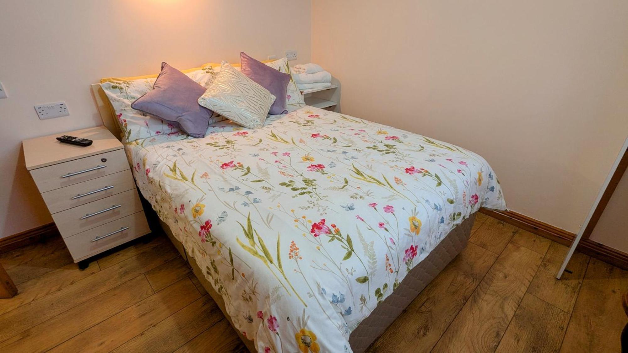 Skellig View Sunset Cliffs View Apartment Portmagee ภายนอก รูปภาพ