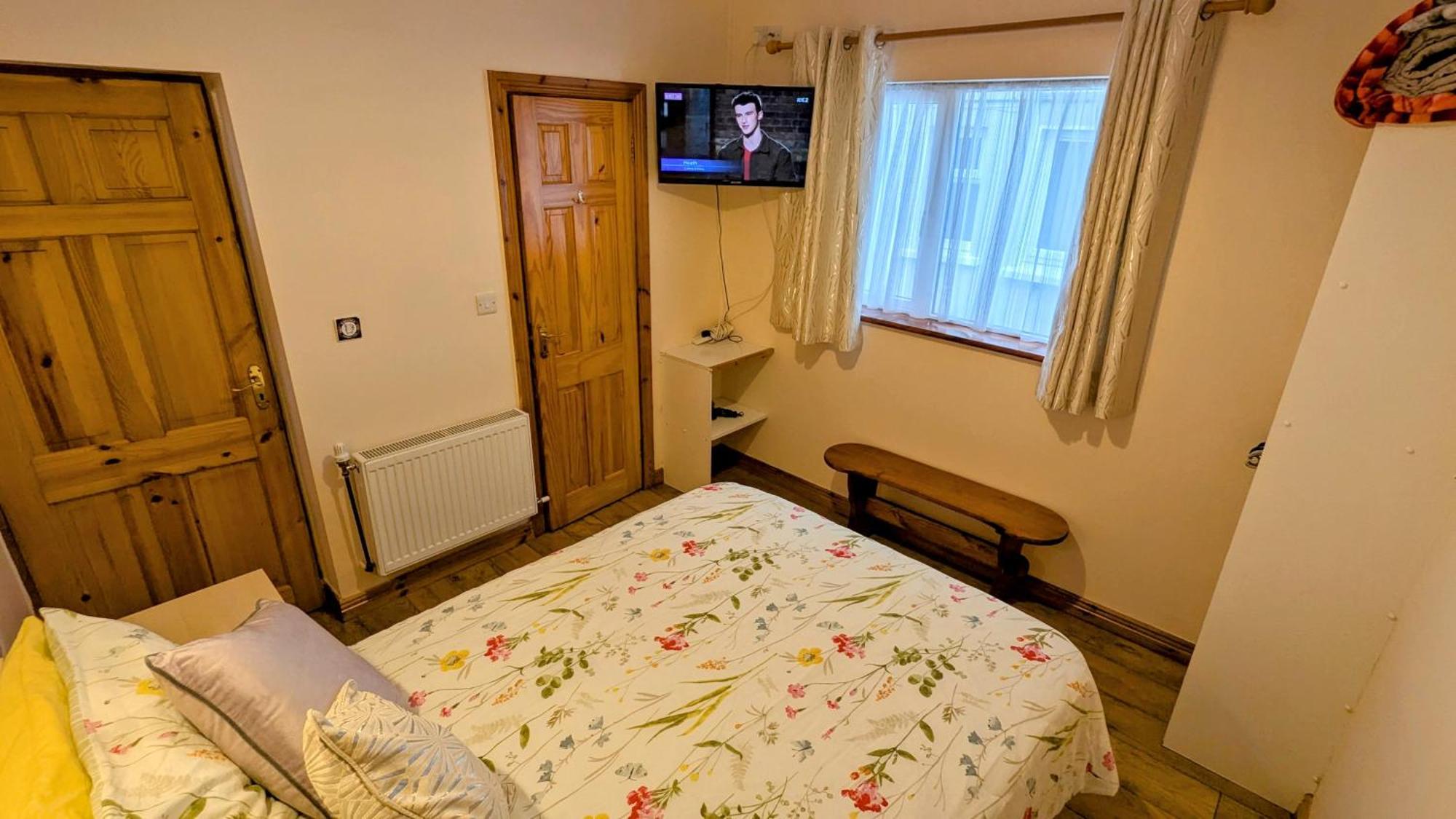 Skellig View Sunset Cliffs View Apartment Portmagee ภายนอก รูปภาพ